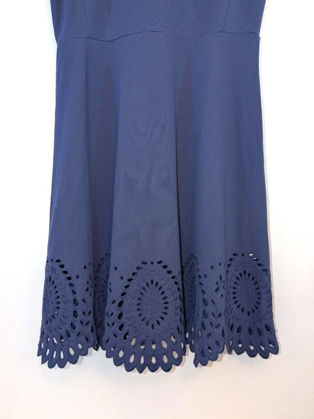 Kate Spade | Sleeveless Fit & Flare Eyelet Cutout Dress in Navy Blue | Size 10